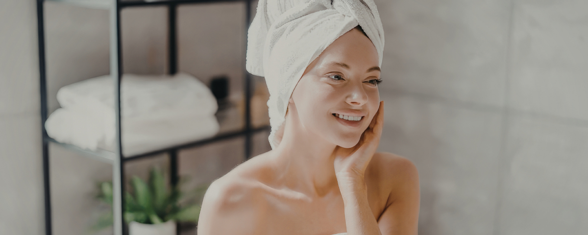 Frizz im Griff: Warum deine Locken ploppen und wie es richtig geht
