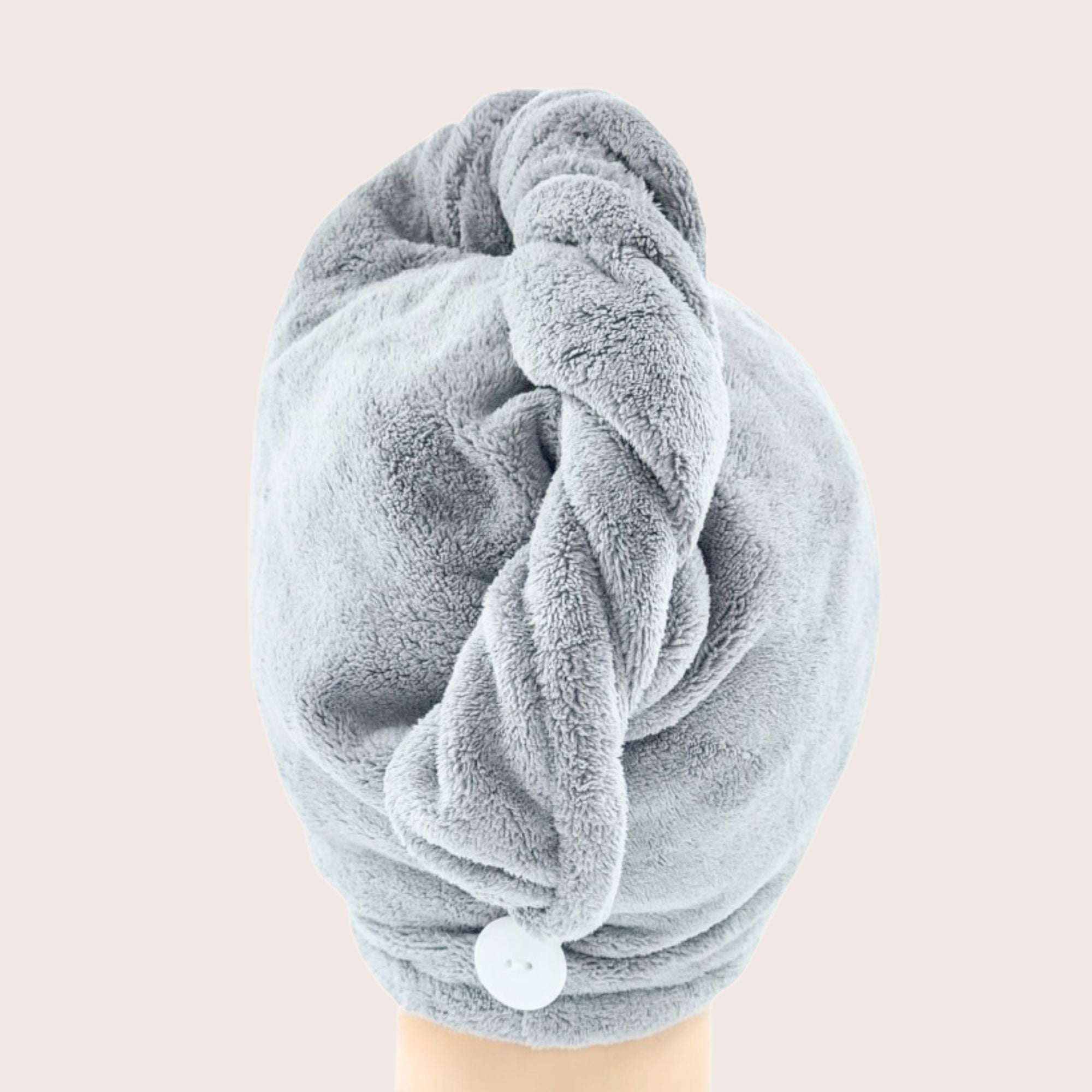 Frizzreduzierendes Haar-Handtuch in Grau aus Mikrofaser – schonend & saugstark