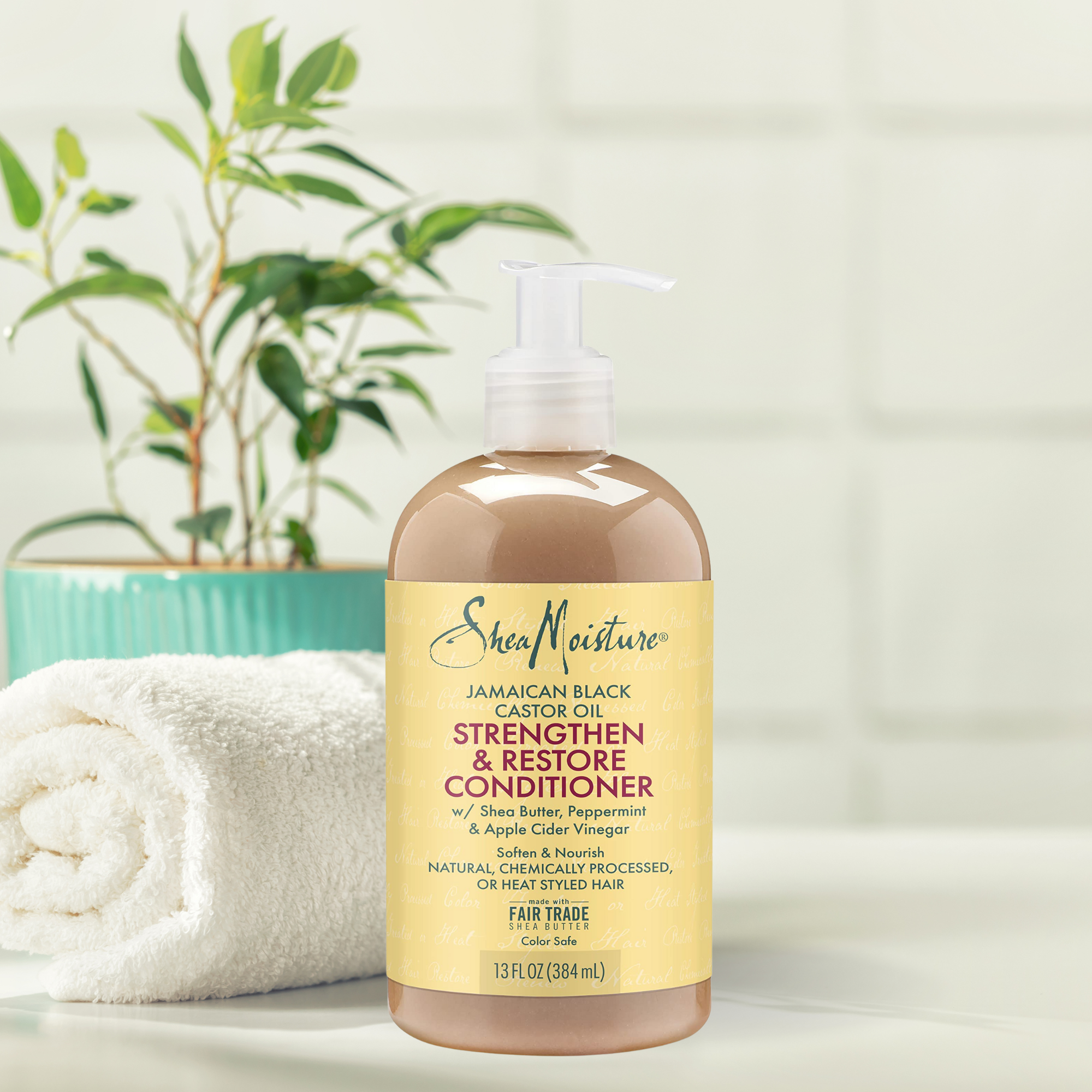 SheaMoisture Jamaican Black Castor Oil Rinse Out Conditioner, ein pflegender Conditioner für Locken und krauses Haar mit Rizinusöl, Shea Butter und Apfelessig, der hilft, das Haar zu entwirren, zu stärken und Frizz zu reduzieren.