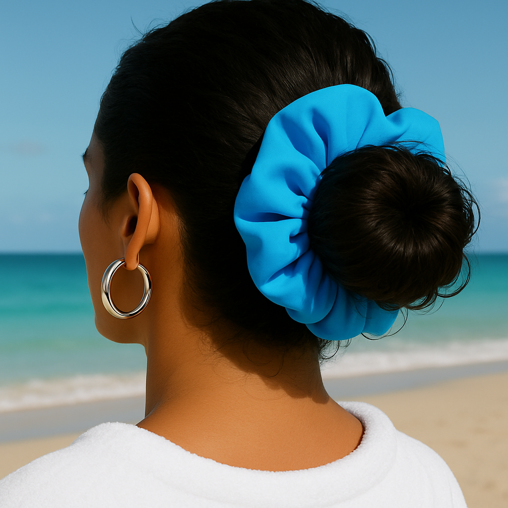 Elastischer Haargummi in Blau – chlorresistent und perfekt für nasses Haar