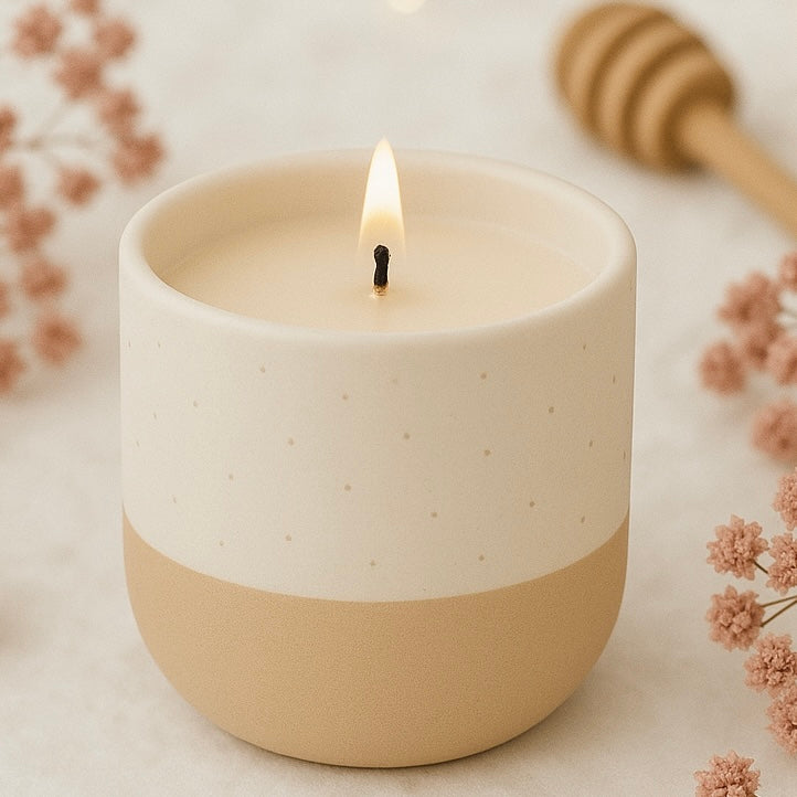 Deep Comfort - Cup Candle. Honig & Bernstein Warm. Sanft. Geborgen.