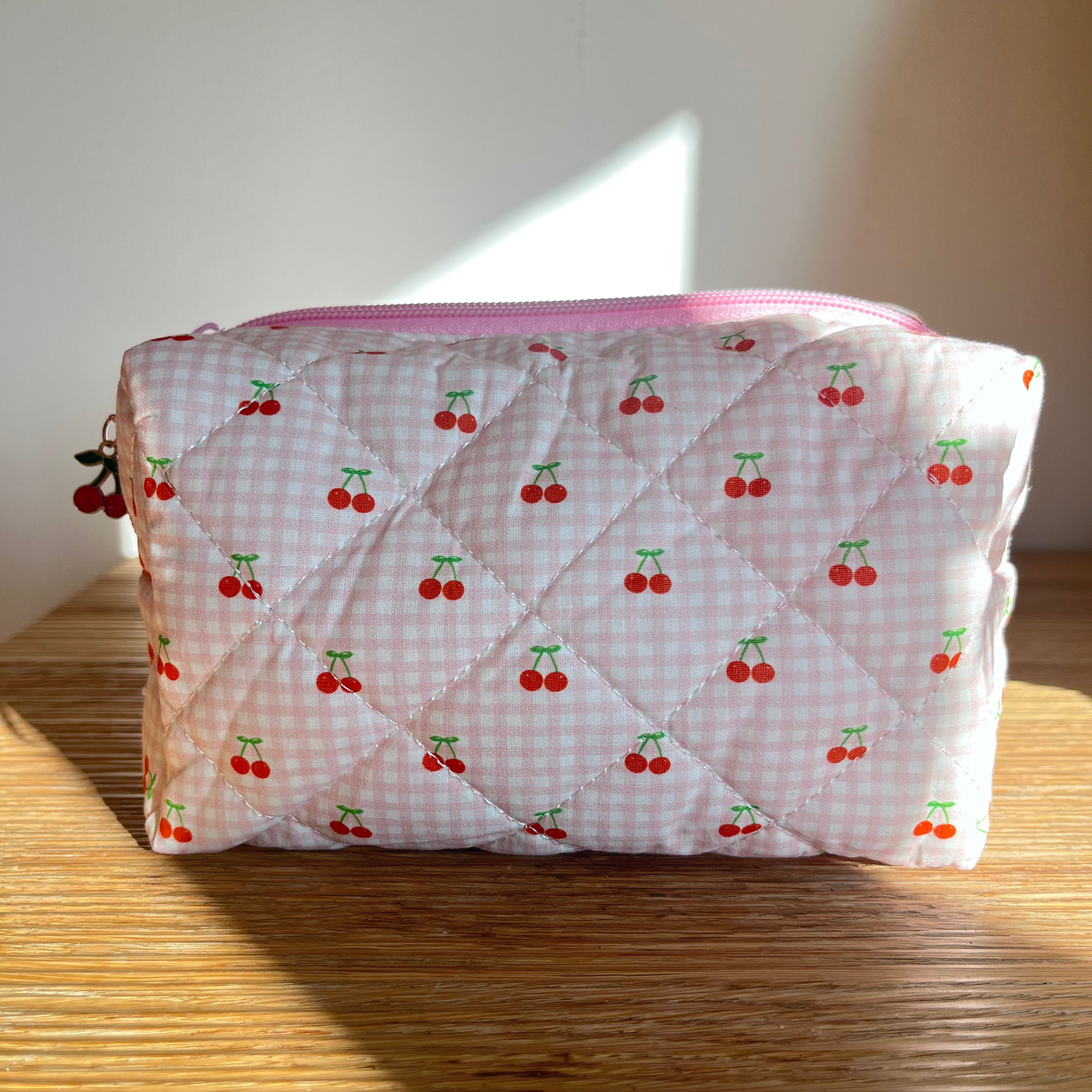 Kosmetiktasche Cherry – Für Make-up & Pflege