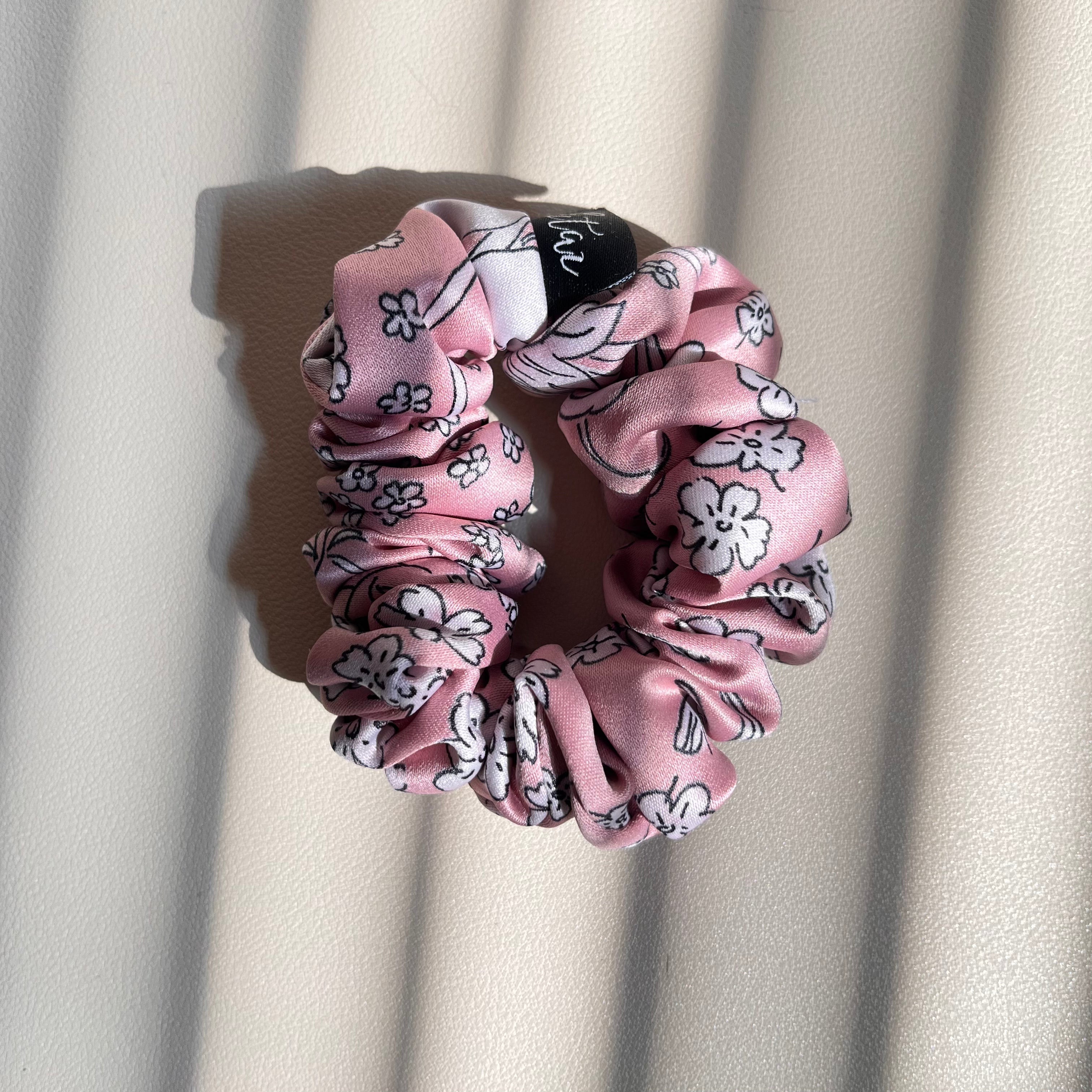 pink flower scrunchie
