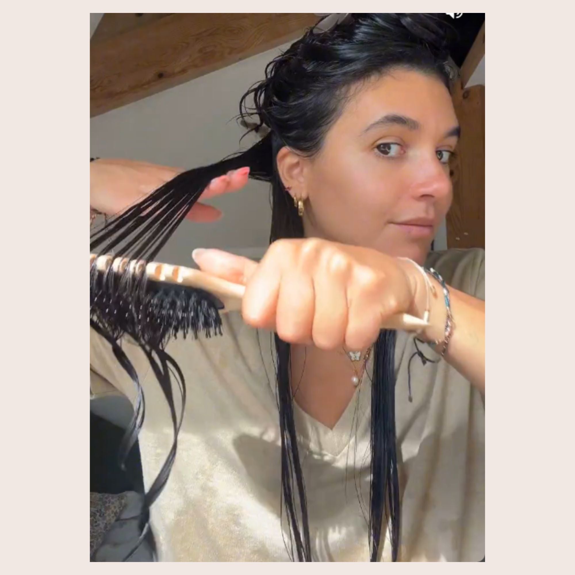 Stylisierende Lockenbürste – sanfte Definition für natürliche Locken