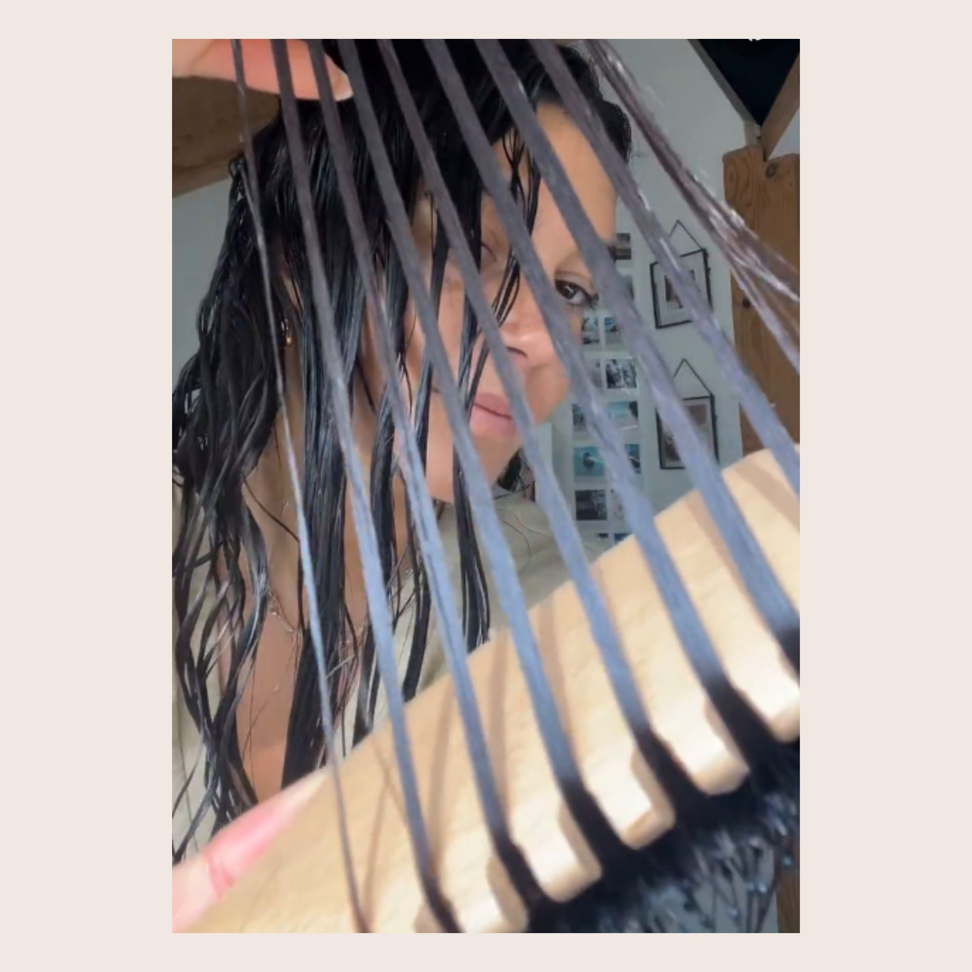 Styling curl brush – gentle definition for natural curls