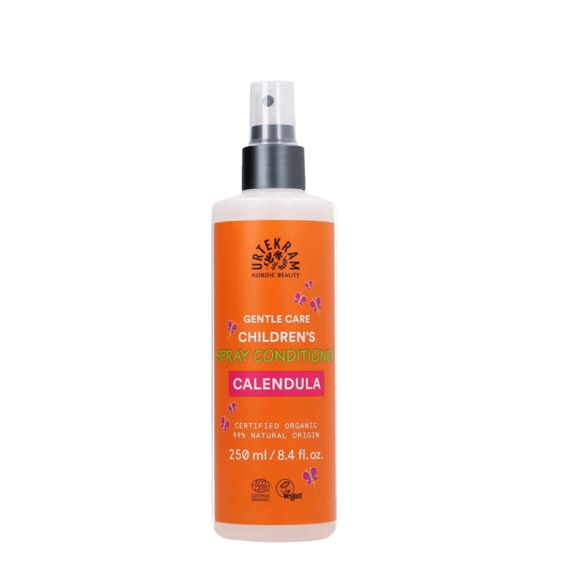 Urtekram Calendula Children's Spray Conditioner ist ein leichter Leave-in-Conditioner, der speziell für Kinder entwickelt wurde. Mit beruhigendem Calendula-Extrakt hilft er, das Haar zu entwirren, spendet Feuchtigkeit und macht es weich und leicht kämmbar. Einfach ins trockene oder handtuchtrockene Haar sprühen, ohne Ausspülen. Ideal für empfindliches Haar und Kopfhaut.