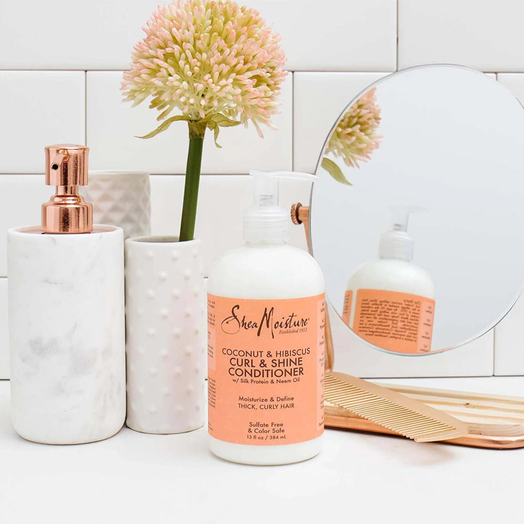 SheaMoisture Coconut & Hibiscus Curl & Shine Conditioner gegen Frizz für lockiges Haar, 384 ml Flasche